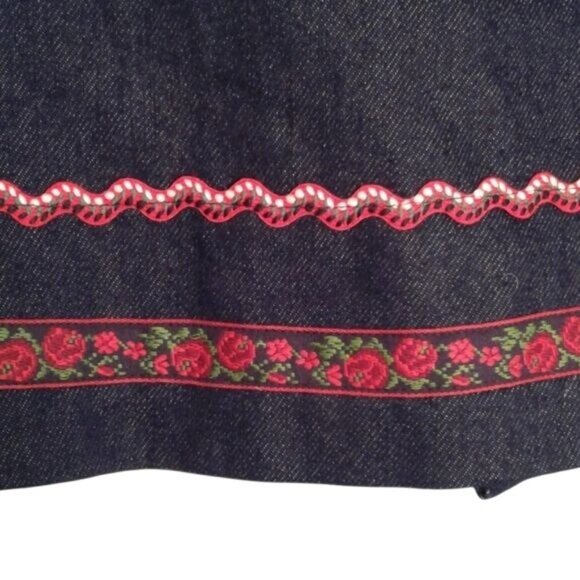 We're It Size 4 6X Skirt Straight Embroidery Floral Trim Blue Denim Jean NEW - Picture 2 of 6